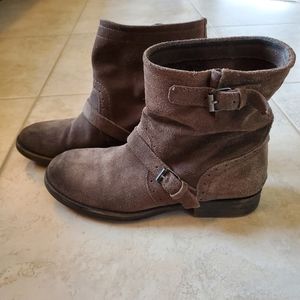 ZiGi Girl distressed boots